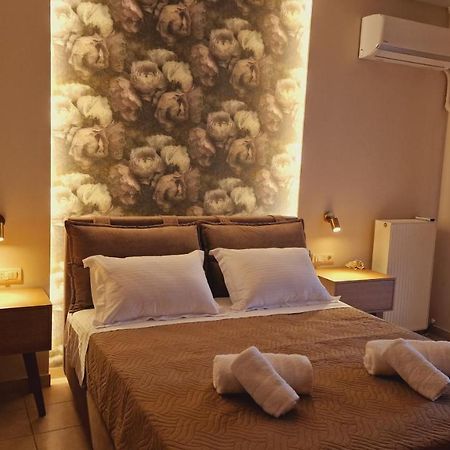 Primrose Apartments Толон Экстерьер фото