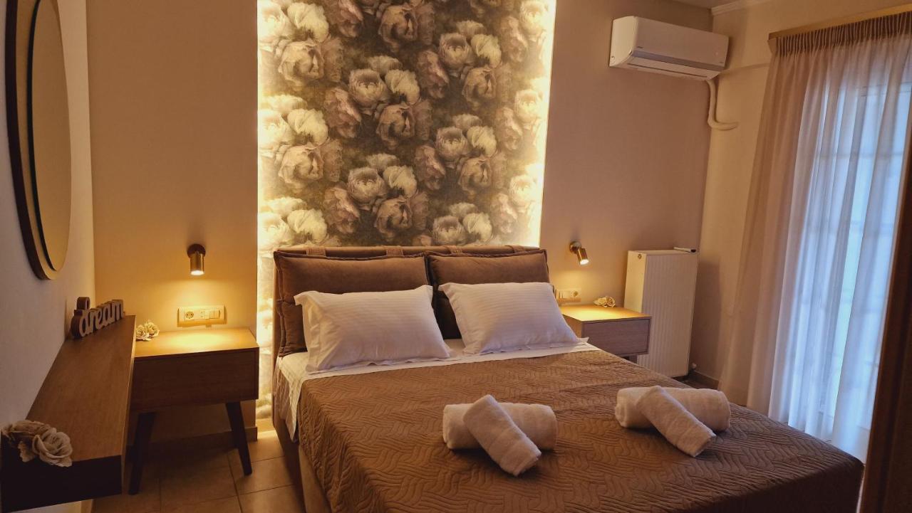 Primrose Apartments Толон Экстерьер фото