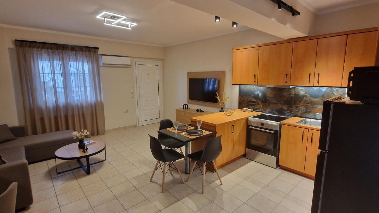 Primrose Apartments Толон Экстерьер фото