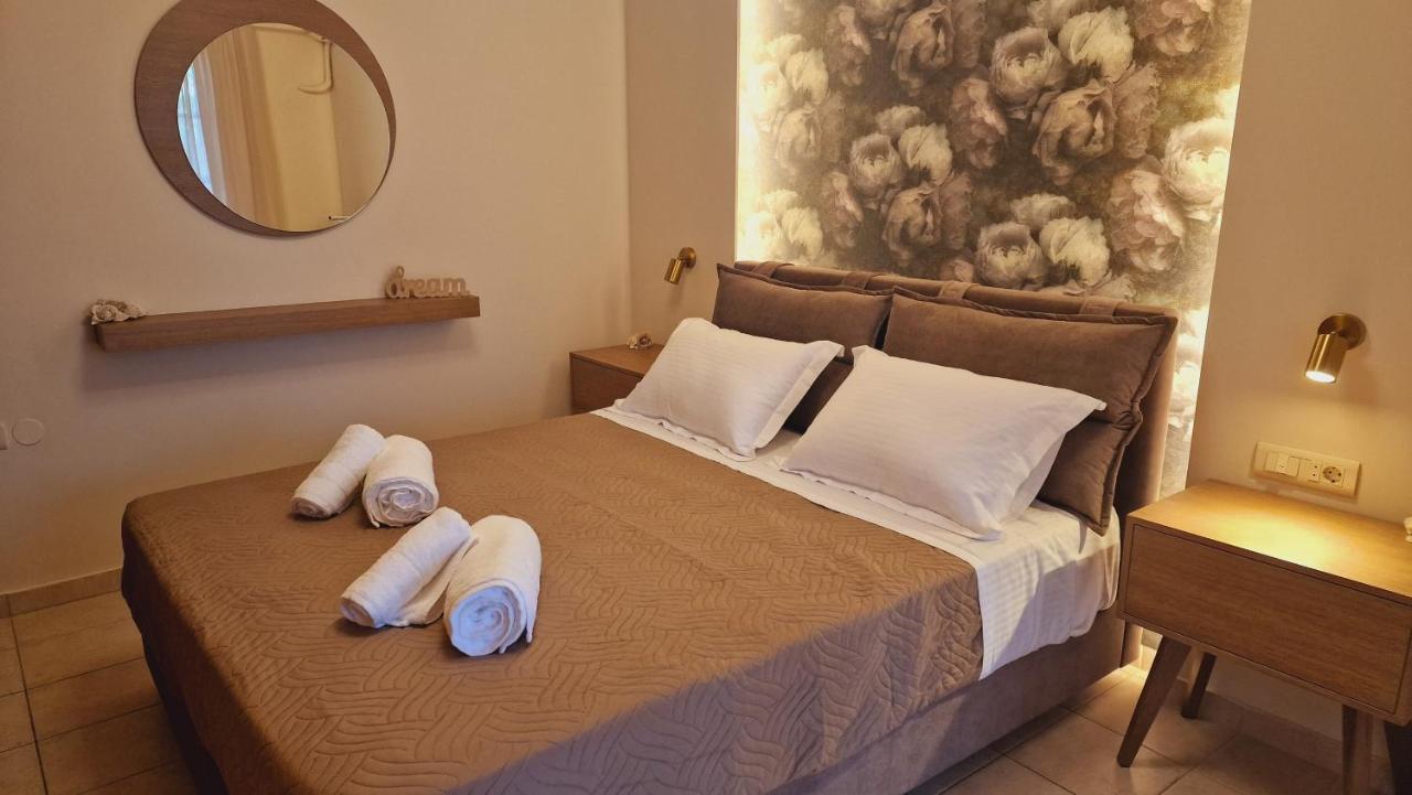Primrose Apartments Толон Экстерьер фото